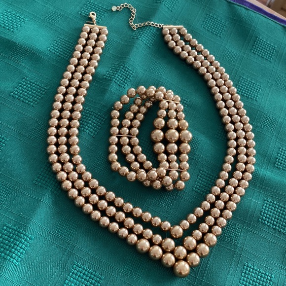 Satin golded finished 3 strand V Necklace and Bracelet - Picture 9 of 9